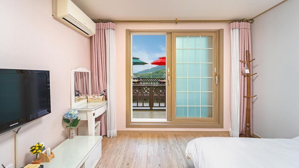 Geoje Araon Pension Basic Room, 1 Bedroom (Sirius) 6