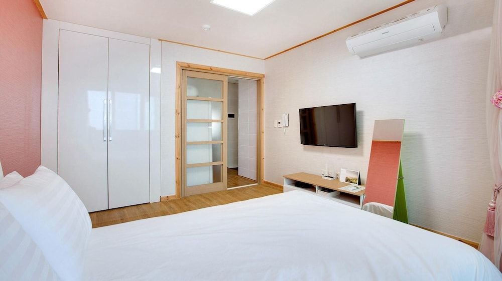Samcheok Yedaum Pension Basic Room, 1 Bedroom (Ara) 3