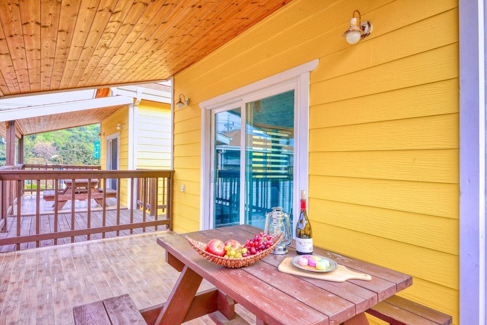 Samcheok Good Friend Pension Basic Room, 1 Bedroom (202 ( F2 )) 7