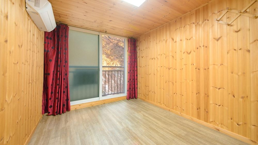 Samcheok sky Pension Basic Room, 2 Bedrooms (A302(danchebang)) 6