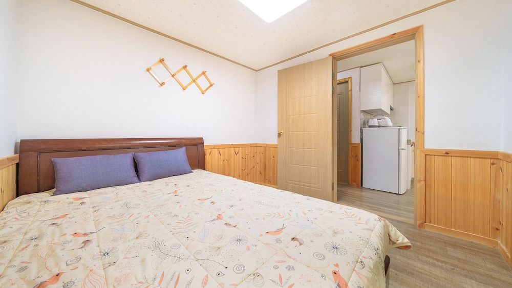 Samcheok sky Pension Basic Room, 2 Bedrooms (A302(danchebang)) 2