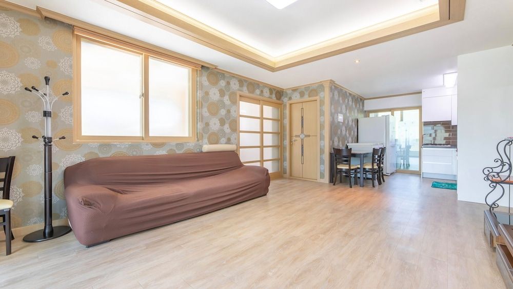 Samcheok Greenhyang Pension Basic Room, 1 Bedroom (Maehwa)