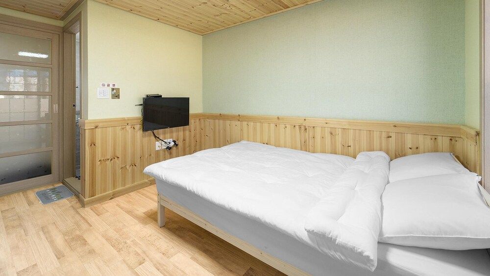 Samcheok ara Pension Basic Room, 1 Bedroom (badacbaram) 4