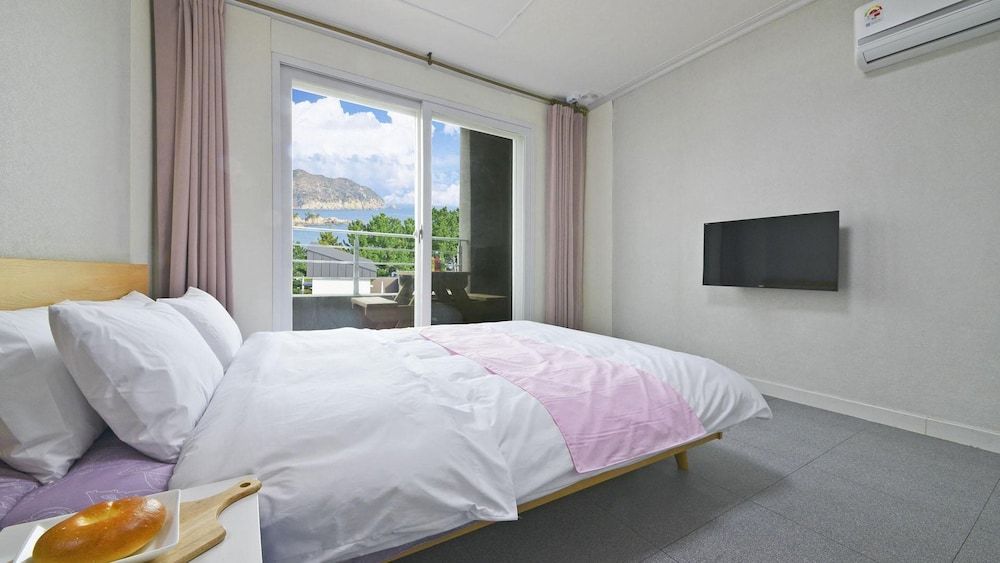 Janghohang J Story Spa Pension Basic Room, 1 Bedroom (204)