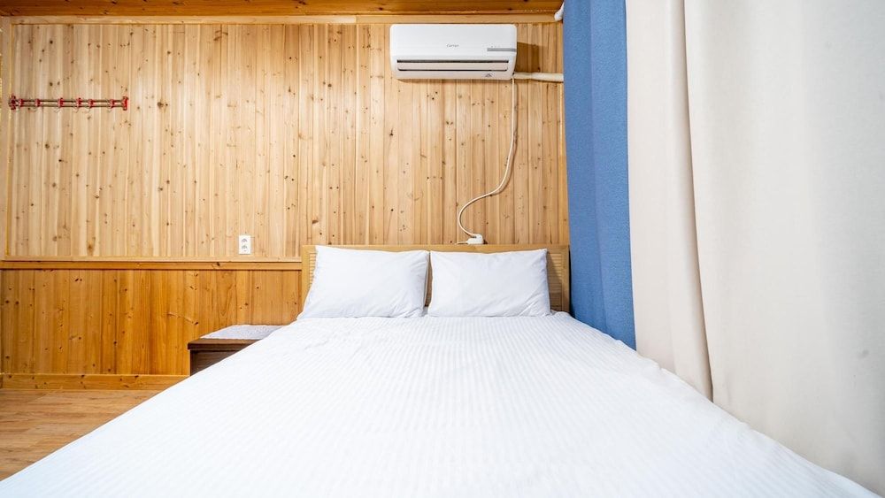 Samcheok Dasarang Pension Basic Room, 1 Bedroom (gukhwa(15pyeong))