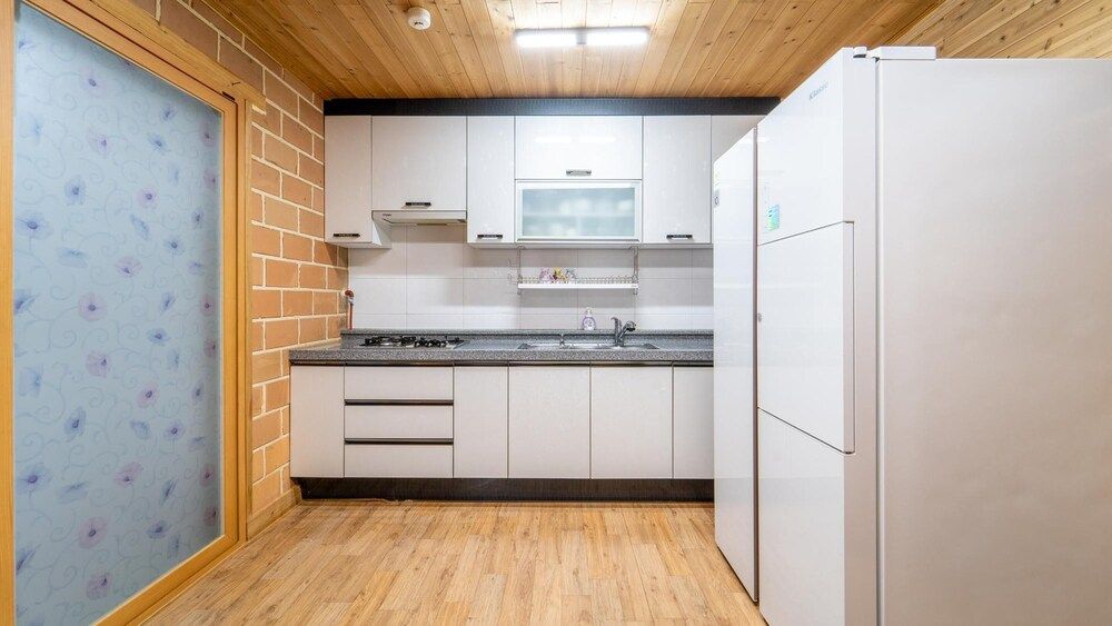 Samcheok Dasarang Pension Basic Room, 1 Bedroom (gukhwa(15pyeong)) 4