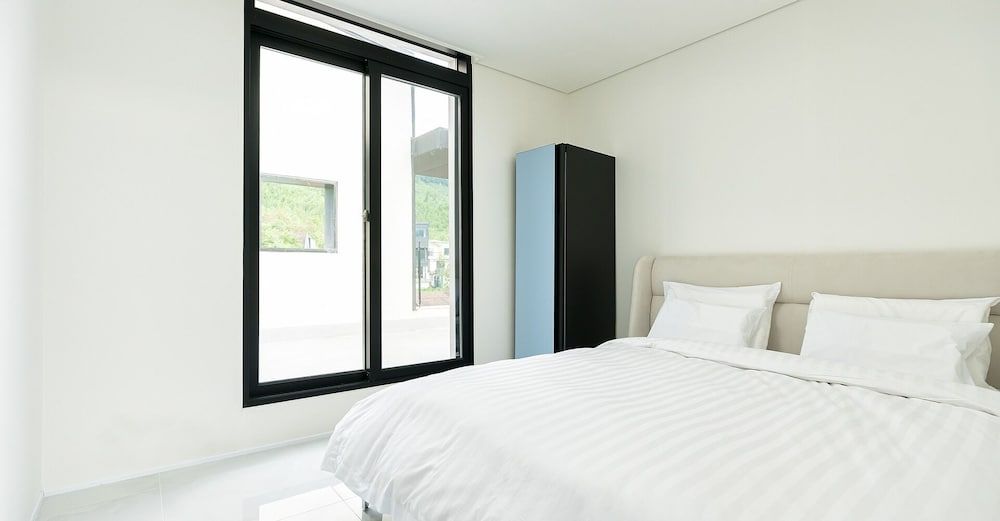 THE KAYS Penthouse (A, Bathtub unavailable)