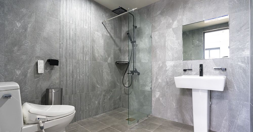 THE KAYS Penthouse (A, Bathtub unavailable) 8