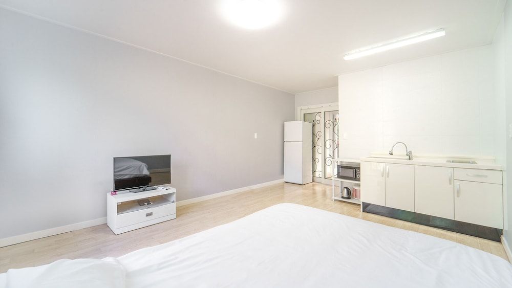 Pocheon Swimpyo Pension Basic Room, 1 Bedroom (203) 3