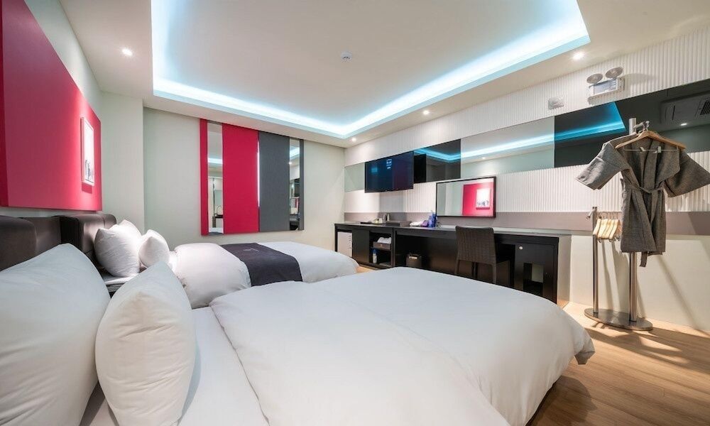 Gimpo Pentastar Hotel Deluxe Twin Room 4