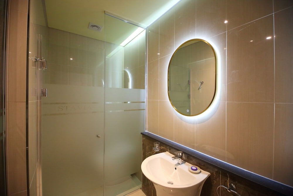 Gimpo Stavia Hotel Deluxe Double Room 10