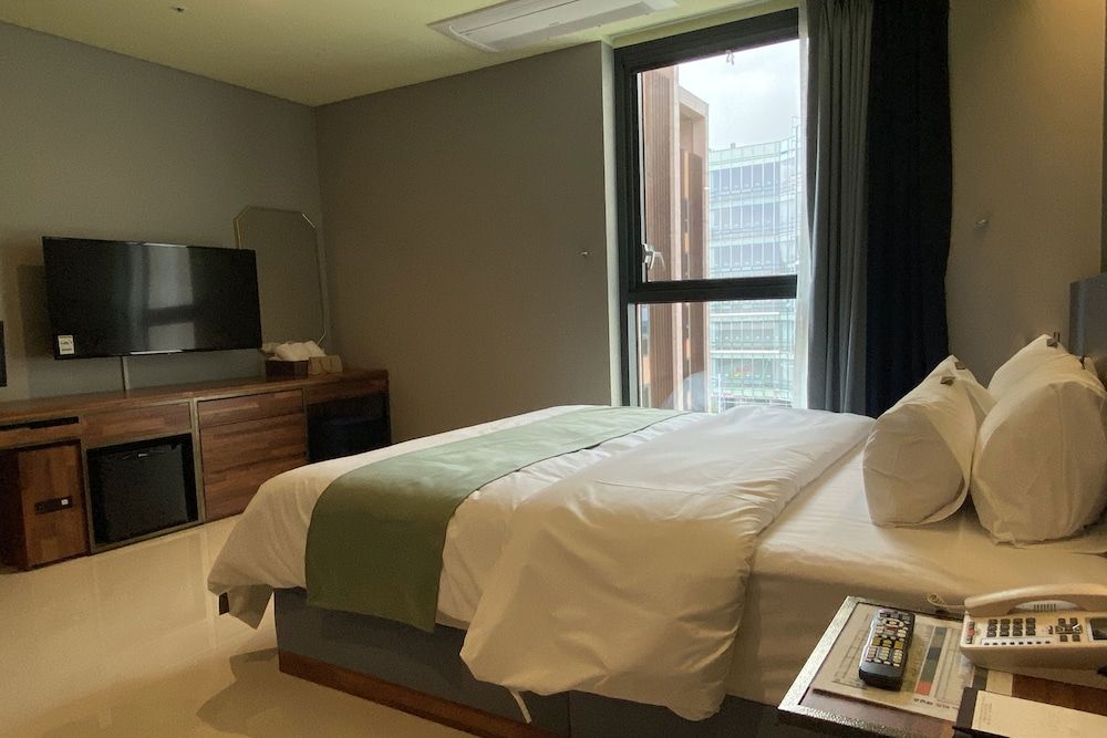 Gimpo Stavia Hotel Deluxe Double Room 8