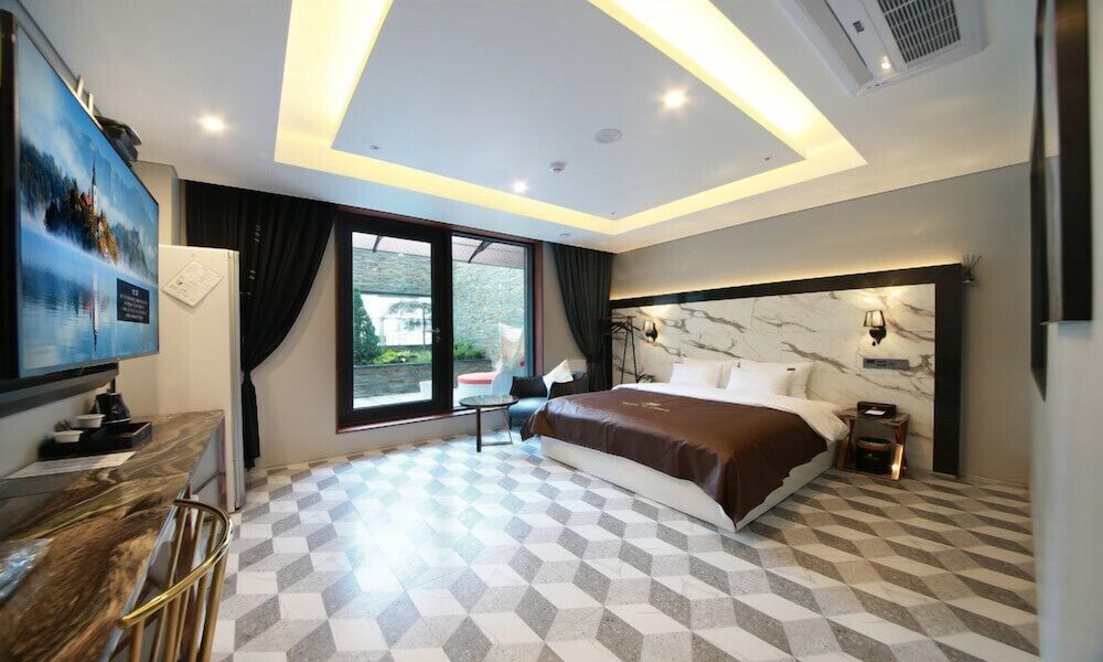 Gimpo Hotel M Tower Deluxe Double Room, Terrace 5