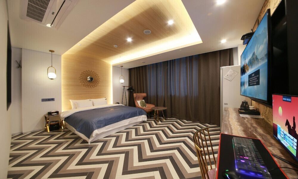 Gimpo Hotel M Tower Deluxe Double Room 4