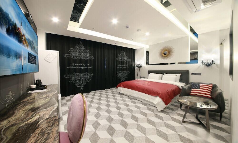 Gimpo Hotel M Tower Deluxe Double Room 19