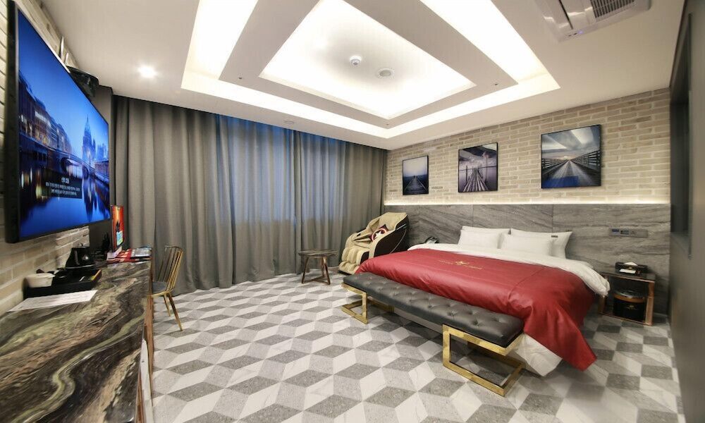 Gimpo Hotel M Tower Deluxe Double Room 18