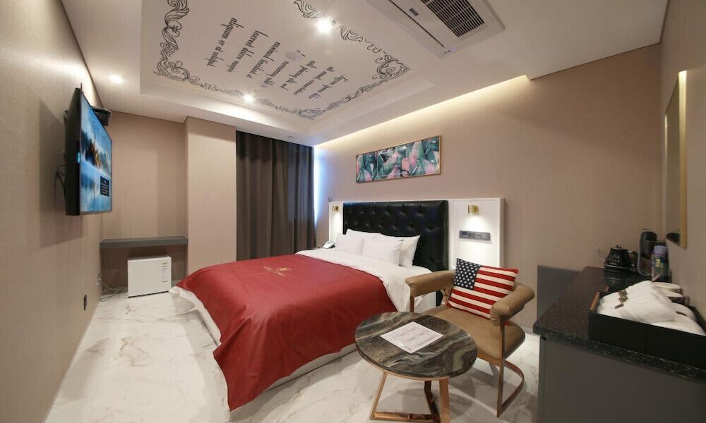 Gimpo Hotel M Tower Standard Double Room 8