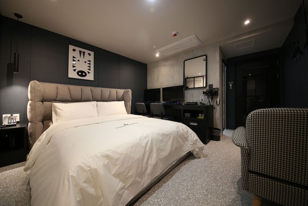 Gorilla Hotel the  Wonju Superior Double Room 2