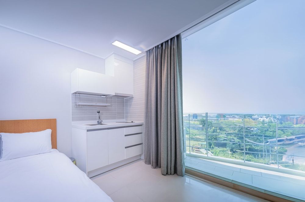 LUMIA Hotel & Resort Deluxe Twin Room, Non Smoking 2