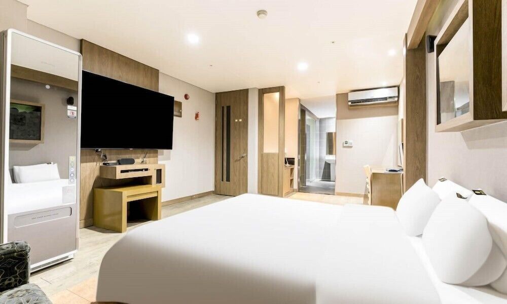 Bobos Hotel Premium Double Room 4