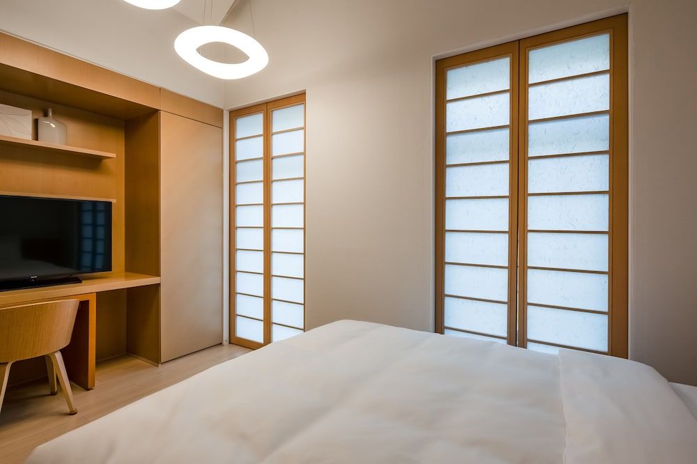 Hotel West of Canaan Premier Room 2