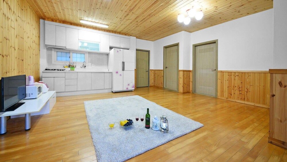 Hwacheon Turkey Valley Basic Room, 2 Bedrooms (Special ( F1 )) 6