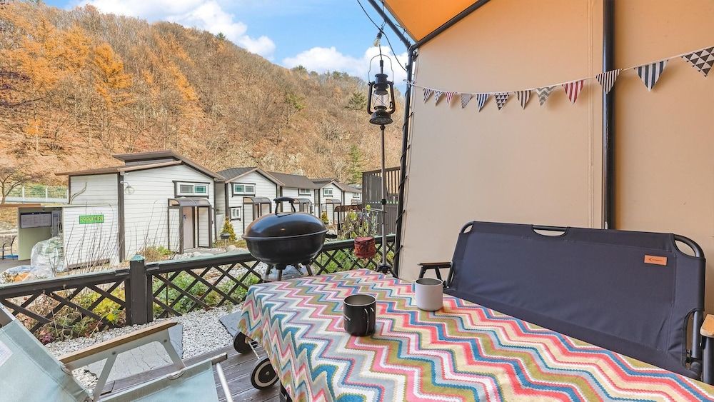 Hwacheon Sky Valley Pension Basic Room, 1 Bedroom (pensyeonhyeonggeullaemping2(twin)) 8