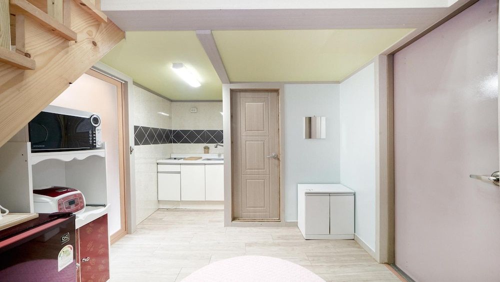 Hwacheon Sky Valley Pension Basic Room, 1 Bedroom (bokcheungTerrace Glamping-6) 7