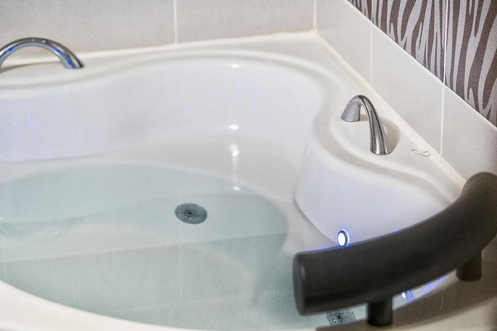 Hwacheon Sky Valley Pension Basic Room, 1 Bedroom (pensyeonhyeonggeullaemping2(twin)) 14