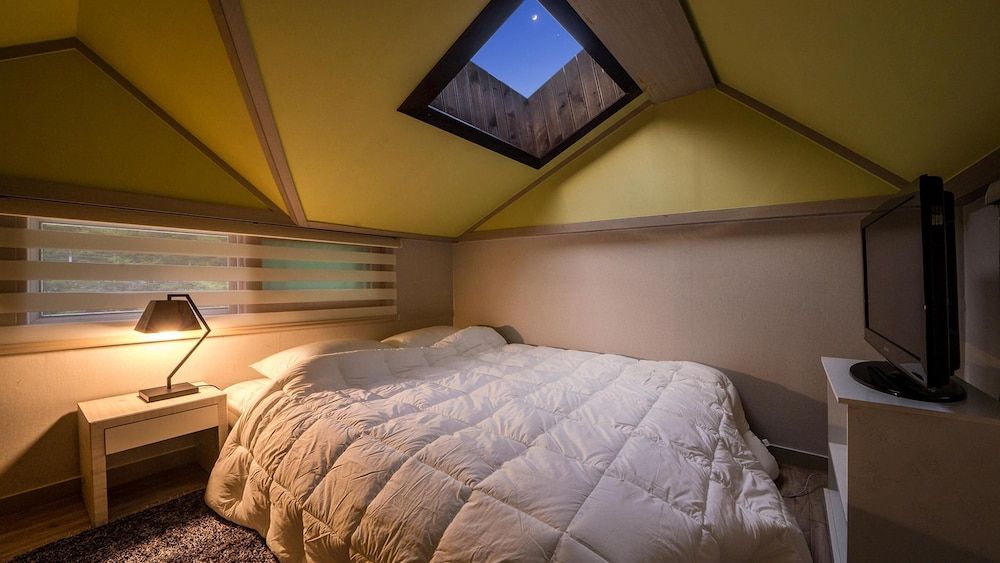Hwacheon Sky Valley Pension Basic Room, 1 Bedroom (bokcheungTerrace Glamping-4) 2