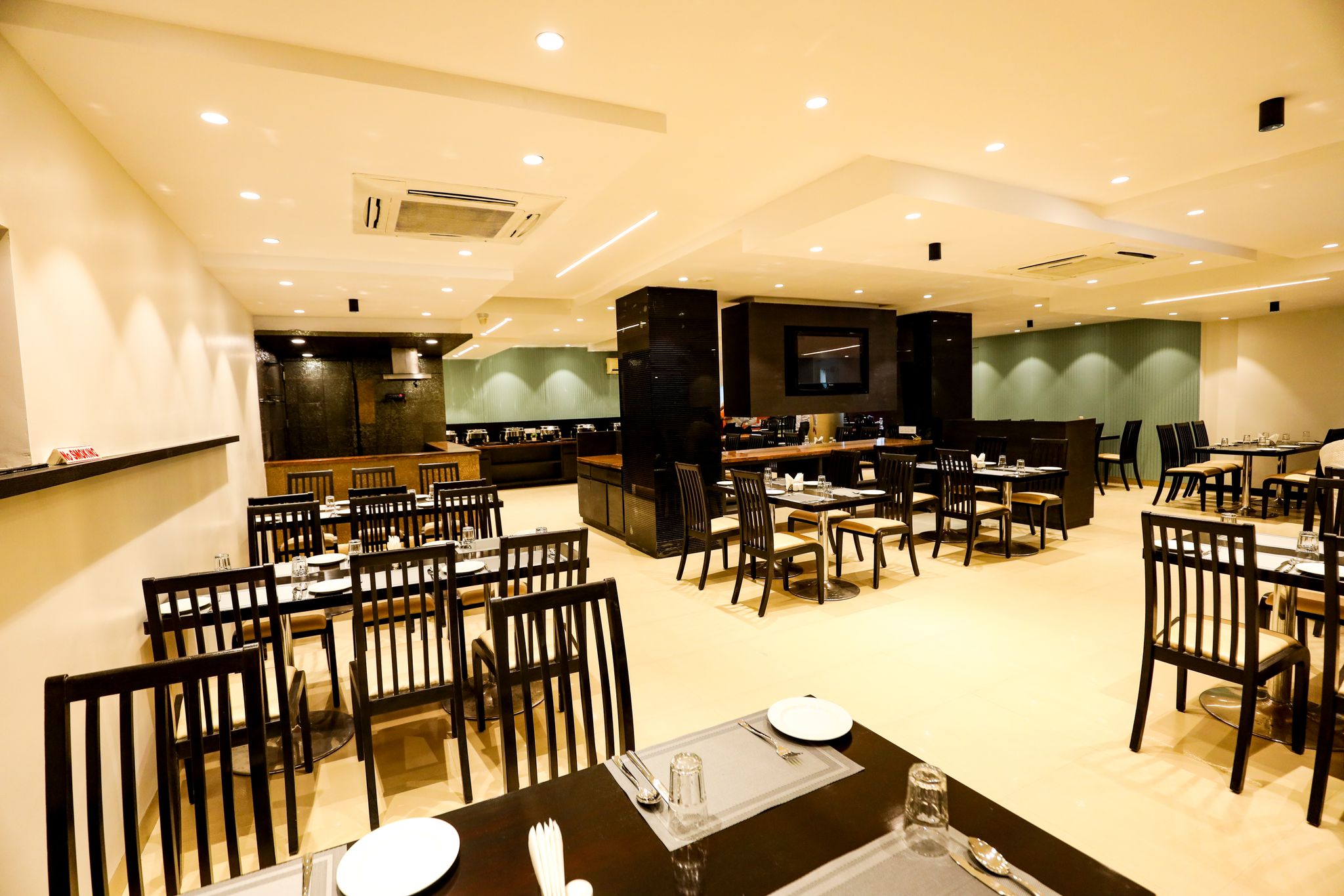 undefined Spree Manor Hotel 2