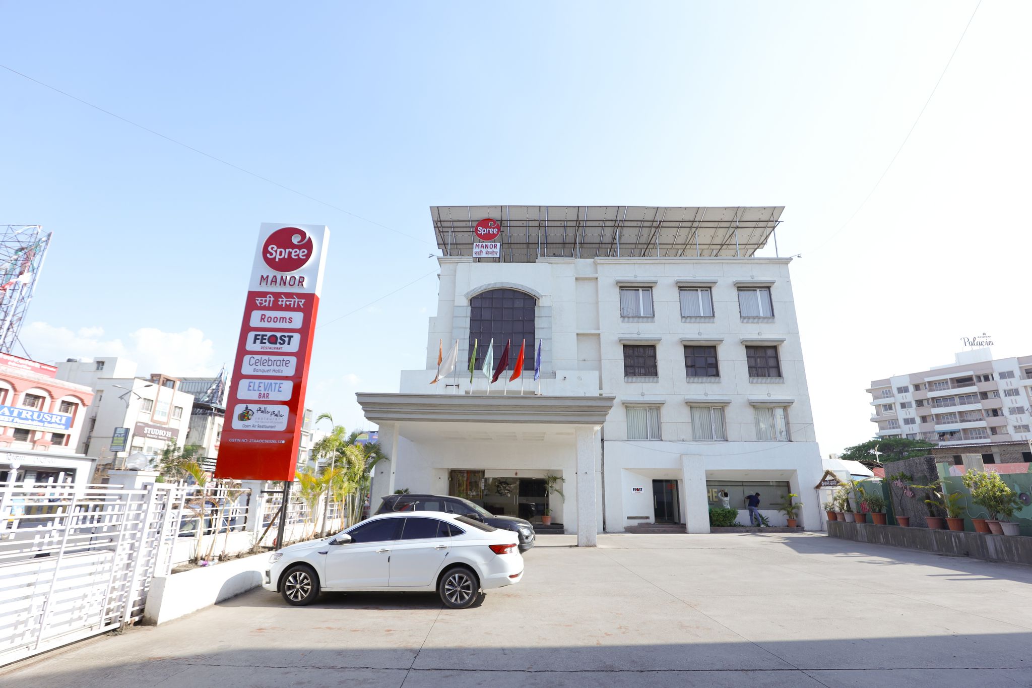 undefined Spree Manor Hotel