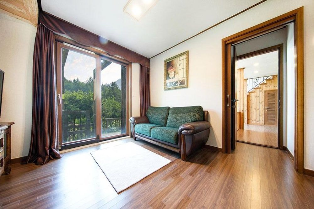 Pyeongchang Maia Pension Basic Room, 2 Bedrooms (D-type ( Family Deluxe )) 4