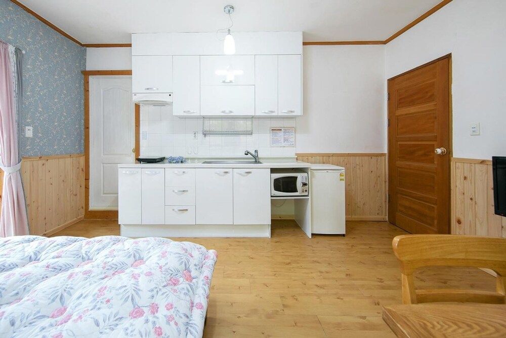 Pyeongchang Secret Garden Pension Basic Room, 1 Bedroom (Malgeunhaneul ( F2 )) 3