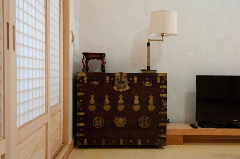 Hotel de forRe Standard Room (Ondol, Free Nature Park) 8