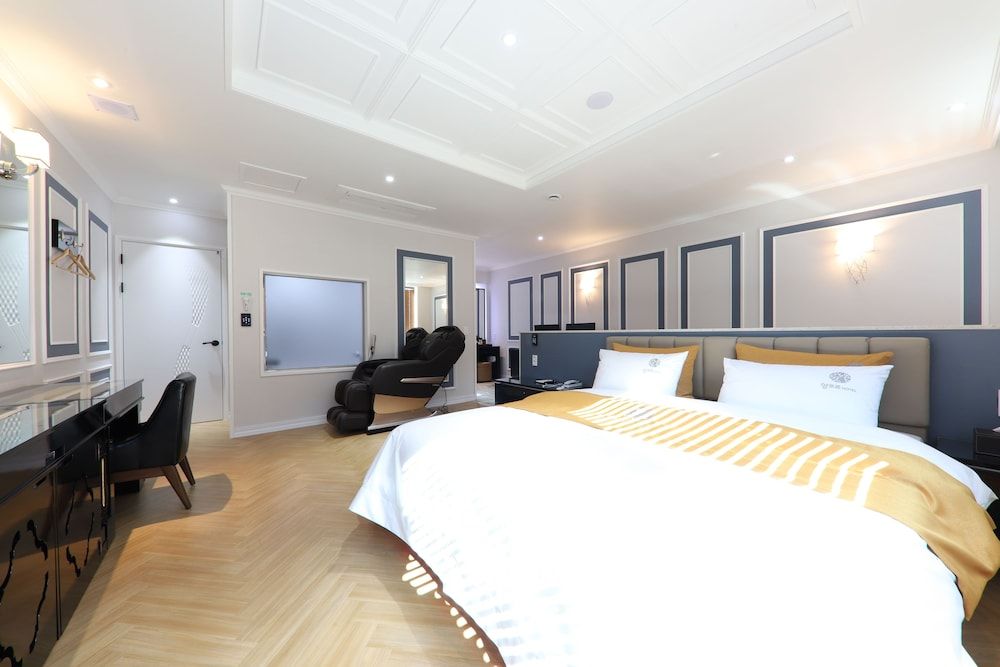 Hotel Encore Deluxe Room, Jetted Tub (VIP) 2