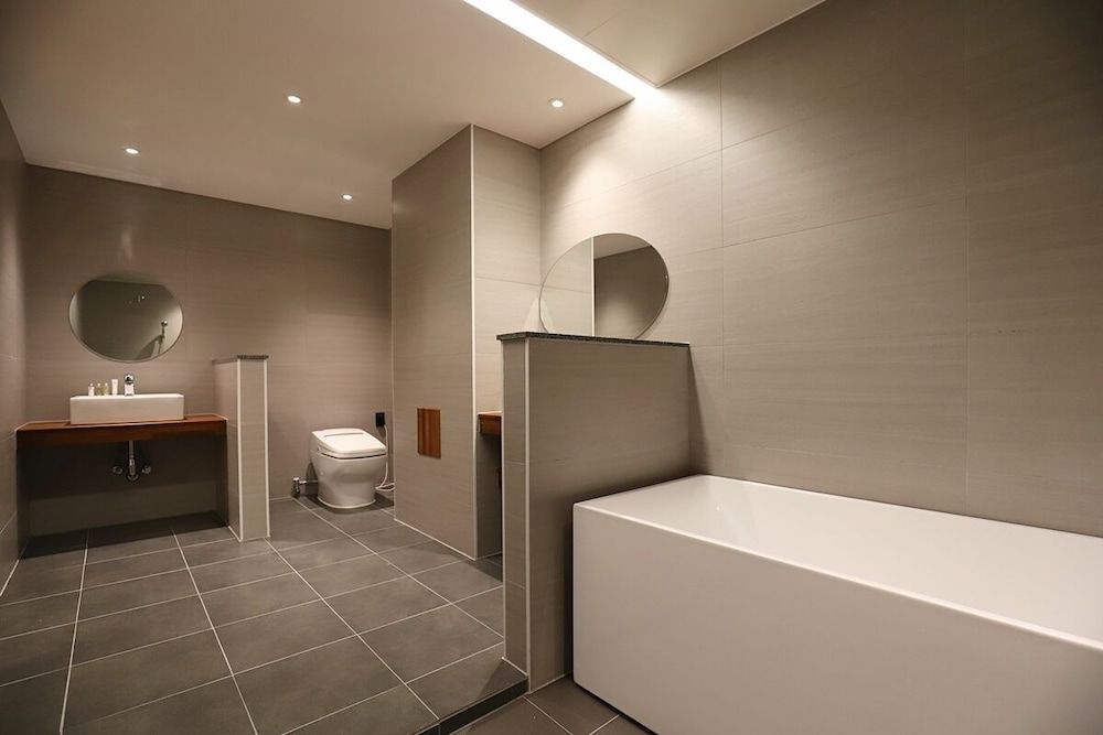 Dongdaegu Station Eastern Hotel Suite Twin Room 8