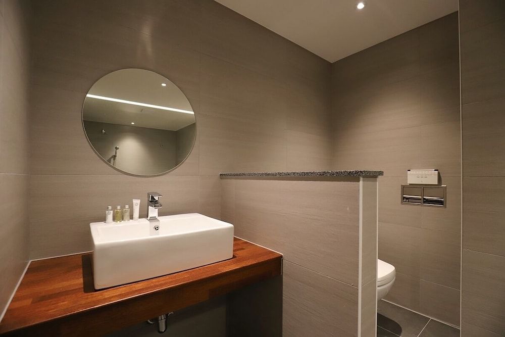 Dongdaegu Station Eastern Hotel Suite Twin Room 10