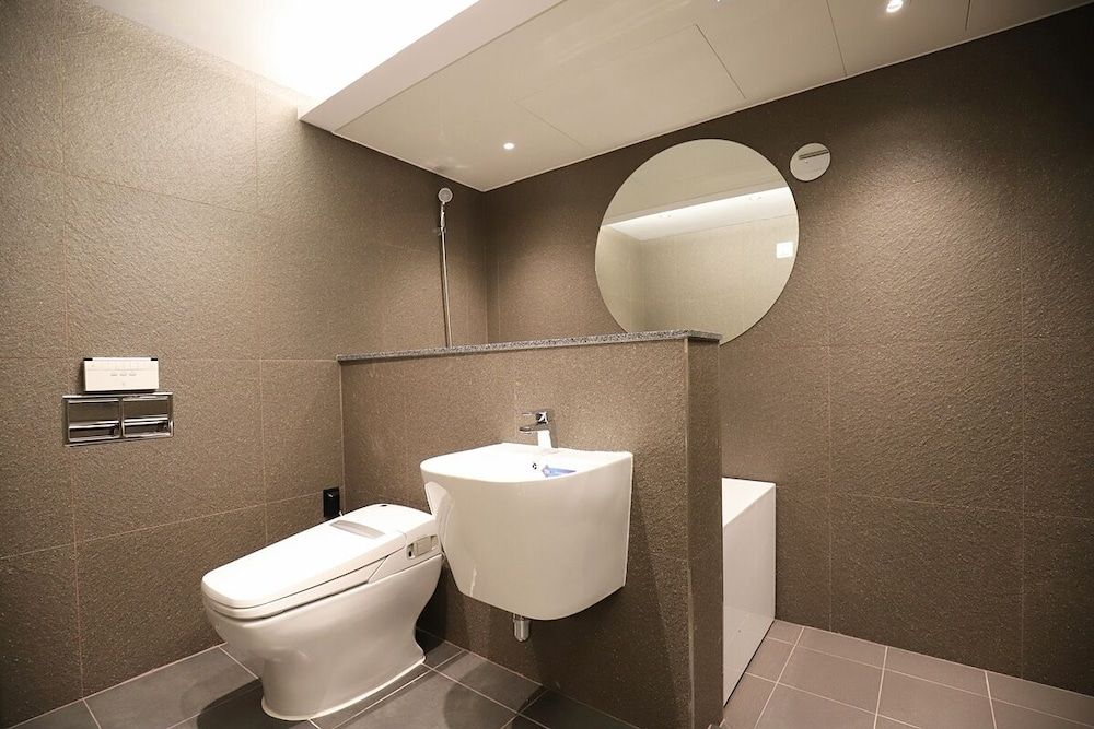 Dongdaegu Station Eastern Hotel Maple Suite Room 4