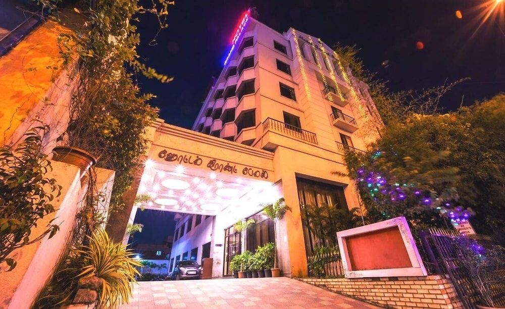 undefined Hotel Grand Palace 6