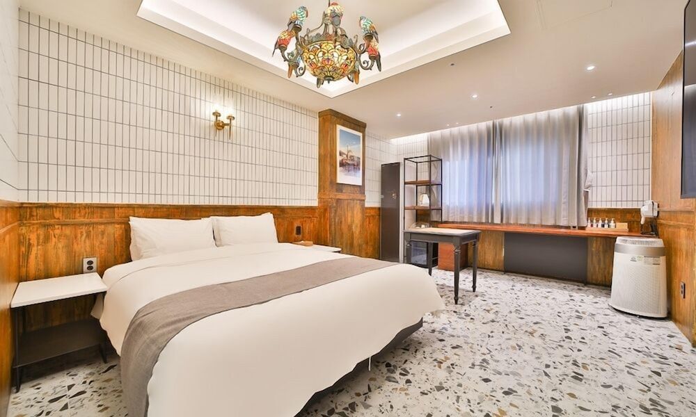 FEBRUARY HOTEL LIONS PARK DAEGU Room (Suite) 4
