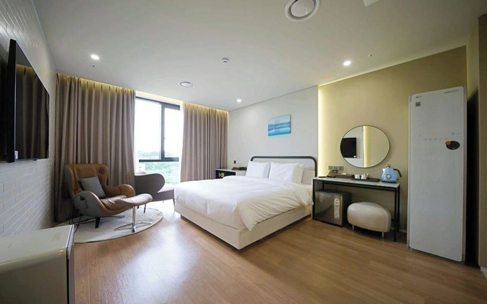 Hotel PIED Suseong Deluxe Nouhaus Room 2