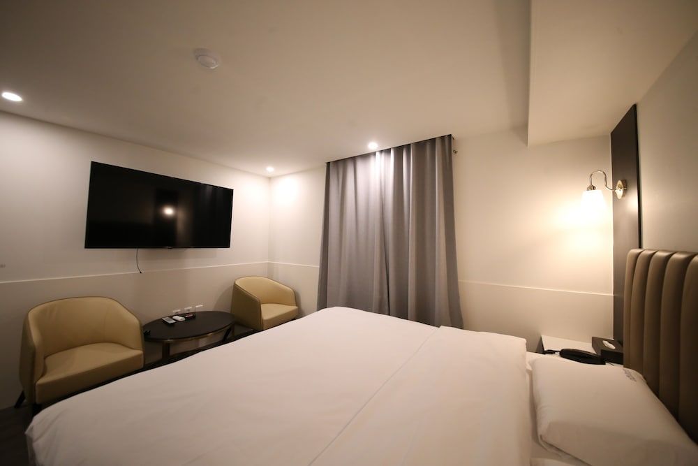 25 HOTEL Standard Room 7