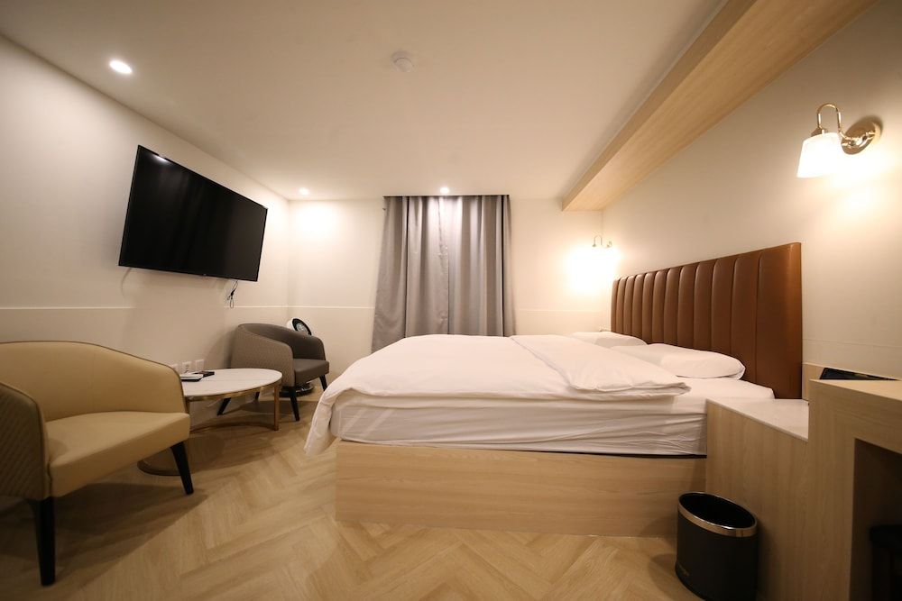 25 HOTEL Premium Room 3