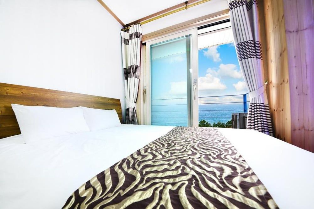 Donghae Red Roof Pension Basic Room, 1 Bedroom (202) 2