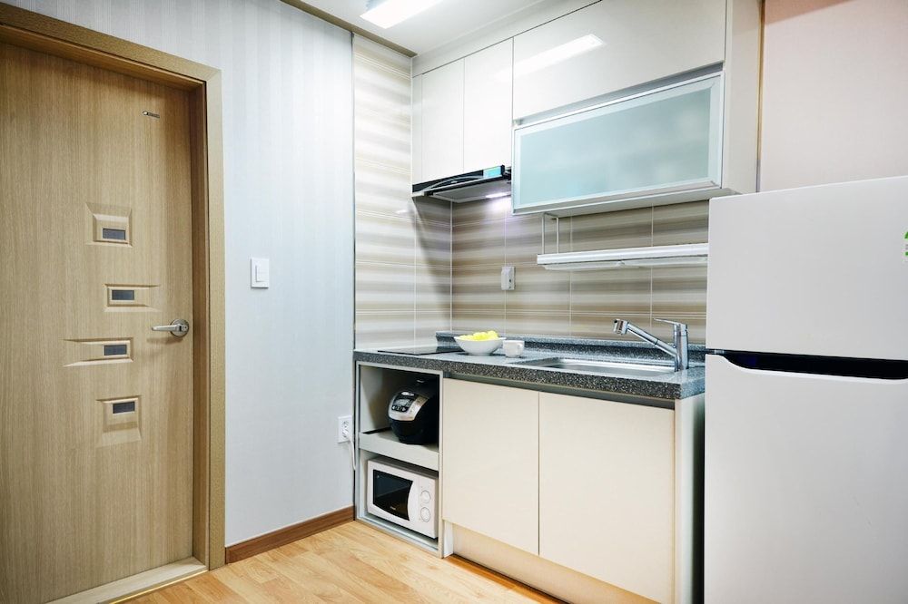 Donghae Red Roof Pension Basic Room, 1 Bedroom (303) 7