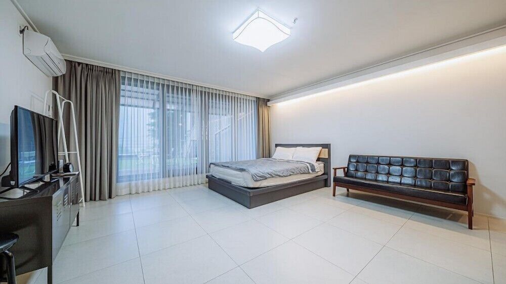 Rabbit Star Pension Room (202)