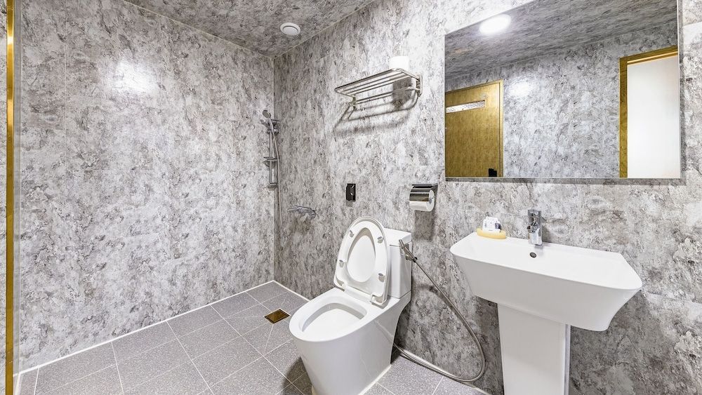 Chuncheon Poolhouse Epop Basic Room, 3 Bedrooms (B) 12