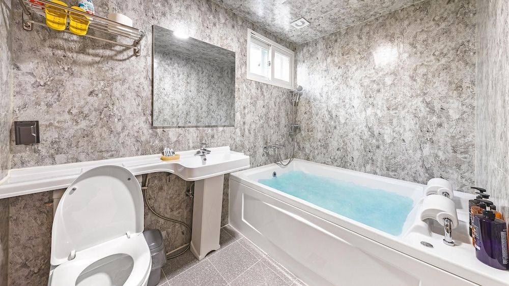 Chuncheon Poolhouse Epop Basic Room, 1 Bedroom (C) 5