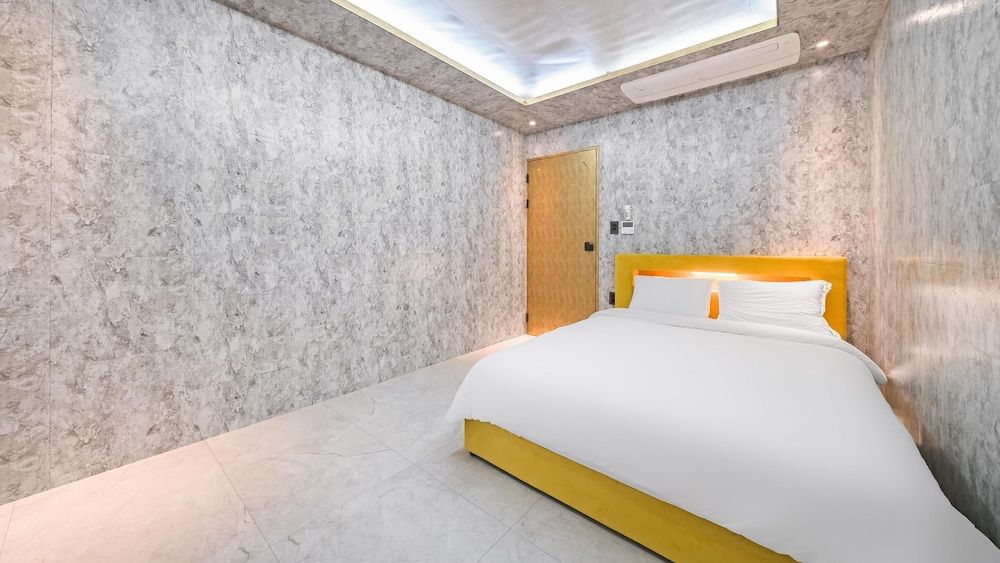 Chuncheon Poolhouse Epop Basic Room, 2 Bedrooms (D) 2